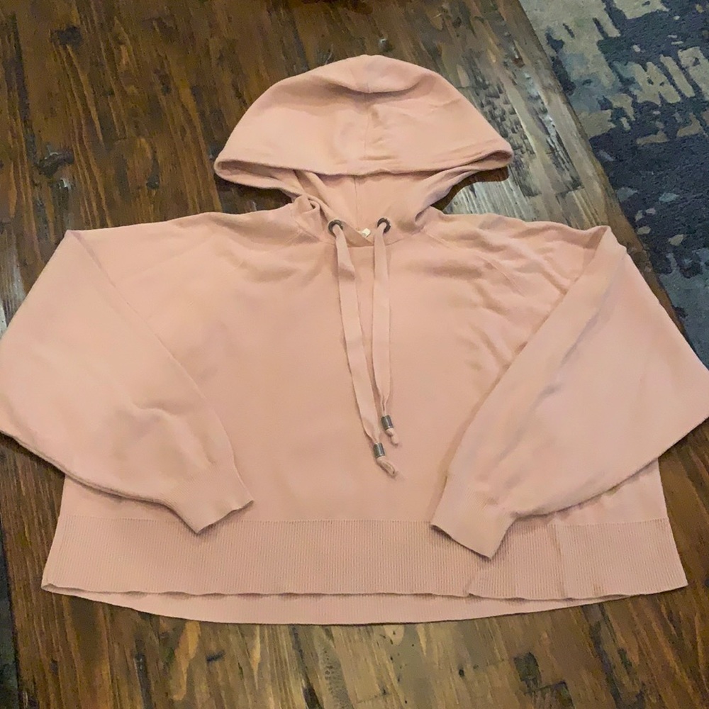 Pink crop hooded sweater size LOGG xs/s